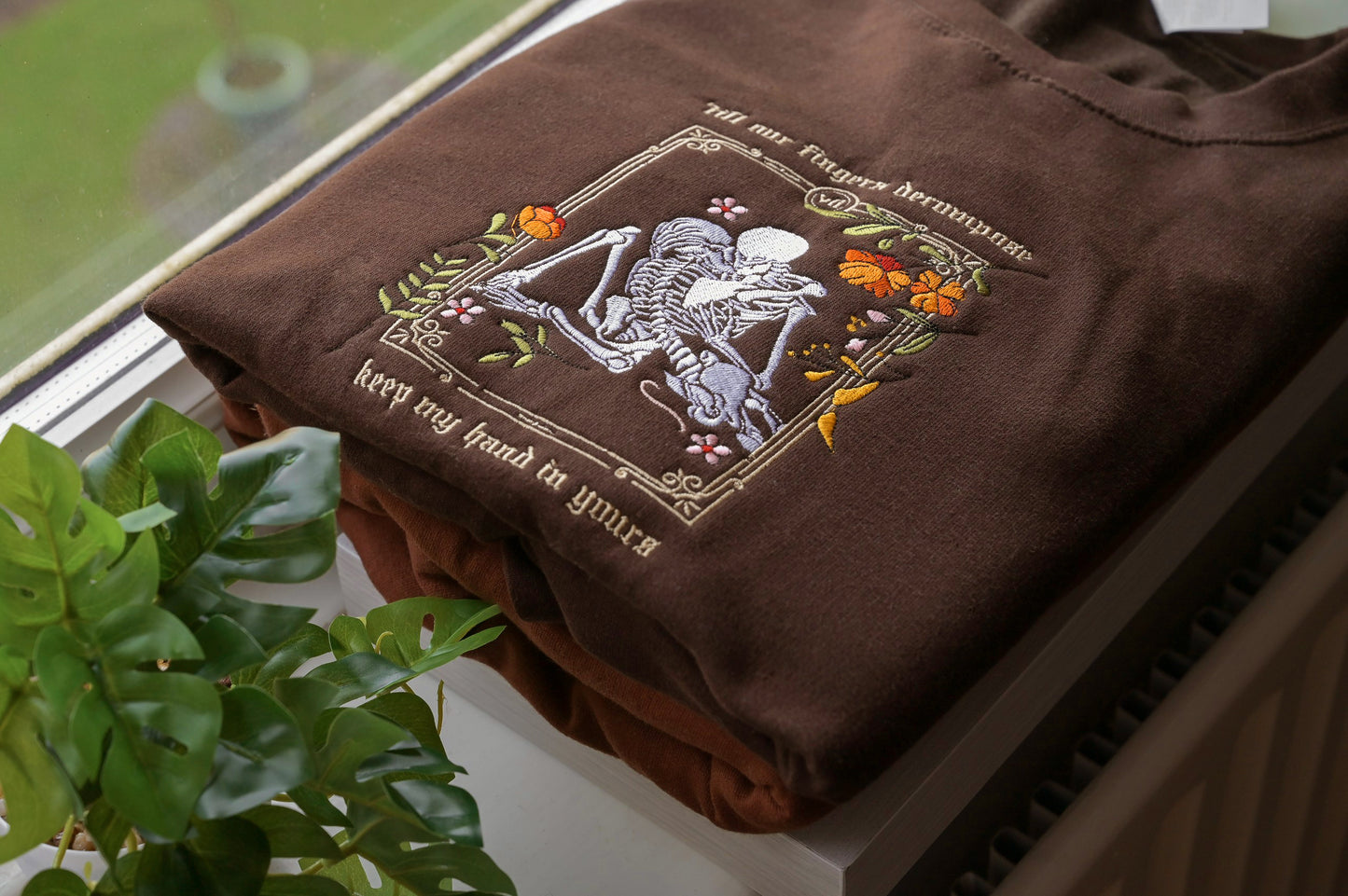 The Lovers Tarot Embroidered Sweatshirt / Cotton Tee / Hoodie